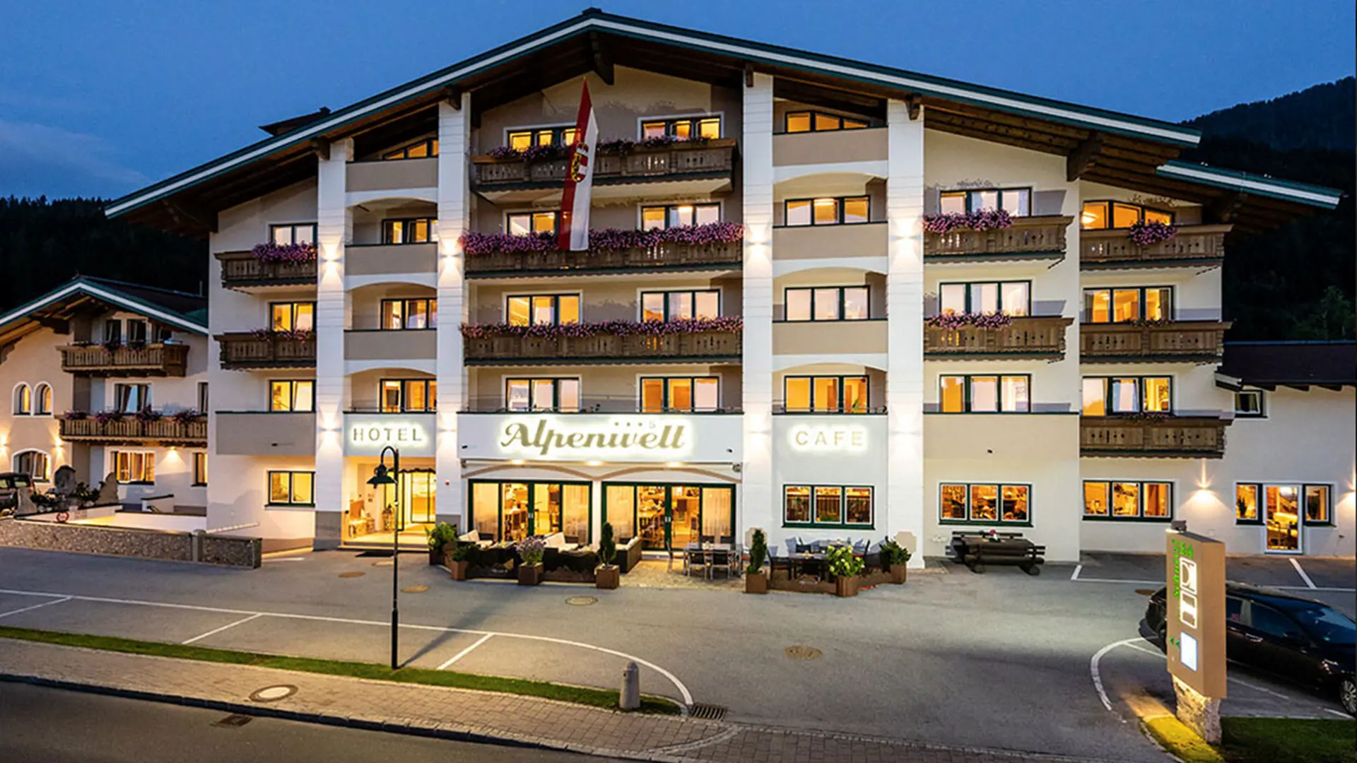 Hotel Alpenwelt